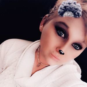 Meet your Posher, Kaitlynn